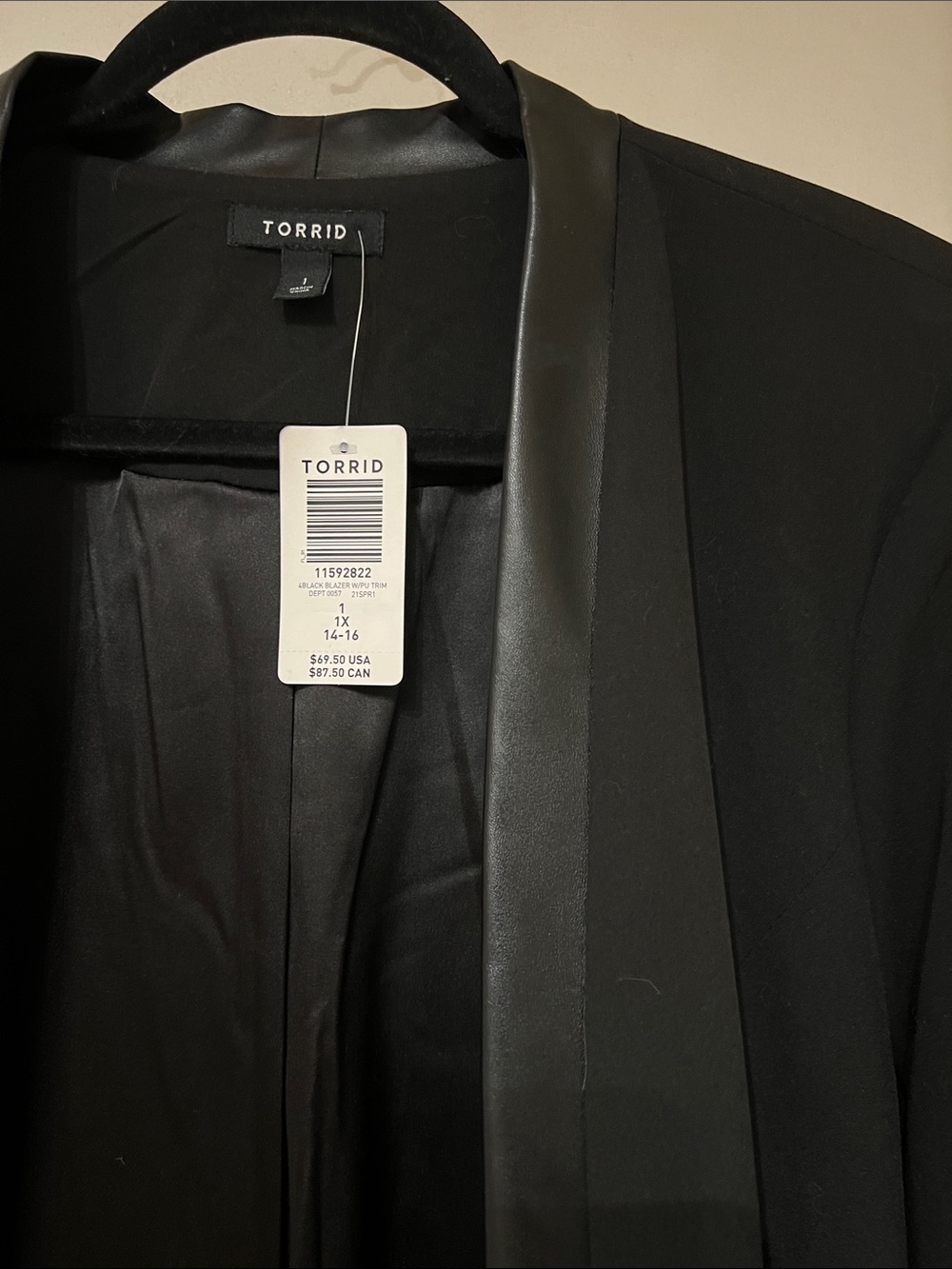 Torrd Black Open Blazer - Picture 6 of 13